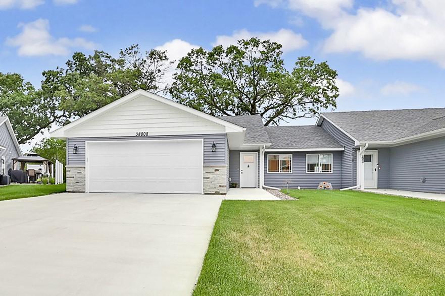 Maple Ct, North Branch, MN 55056