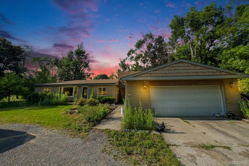 48150 Wear Rd, Sumpter Twp, MI, 48111-9387 | Card Image