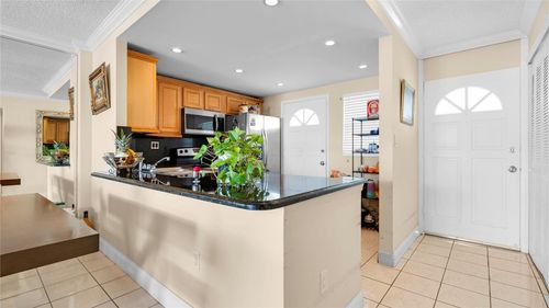 207-3725 Ne 169th St, North Miami Beach, FL, 33160-3298 | Card Image