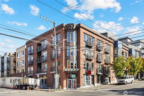 unit-w224-1410 E Pine St, Seattle, WA, 98122-4092 | Card Image