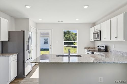 101 Our Way Dr, Kilmarnock, VA, 22482 | Card Image