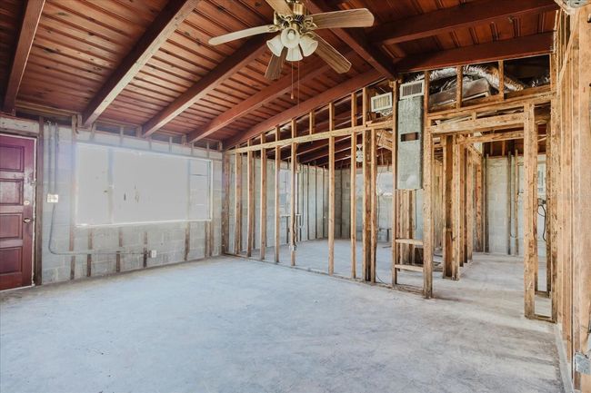 596 S Bayshore Dr, House other with 2 bedrooms, 1 bathrooms and null parking in MADEIRA BEACH FL | Image 6