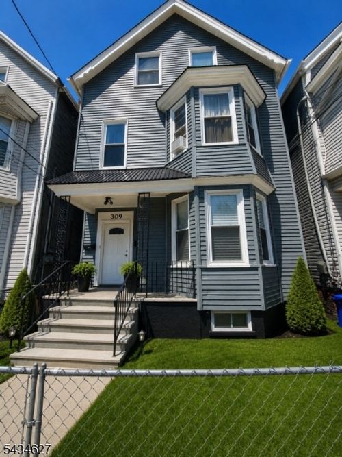 1-309 7th Ave W, Newark, NJ, 07107-2421 | Card Image