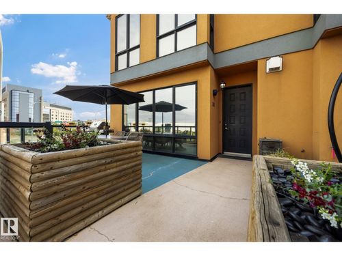 10625 Kingsway Ave Nw, Edmonton, AB, T5G | Card Image