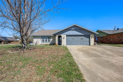 1601 S 16th St, Rogers, AR, 72758-5711 | Card Image