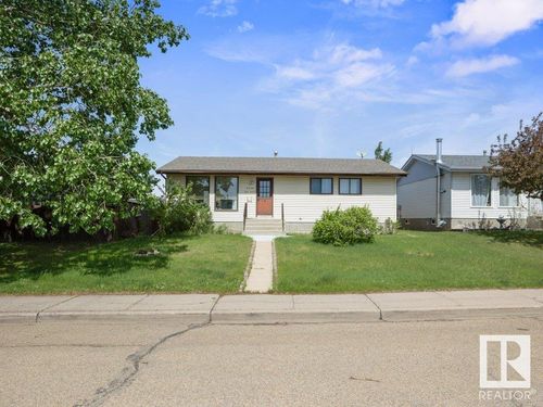 4346 54 Ave, Tofield, AB, T0B4J0 | Card Image