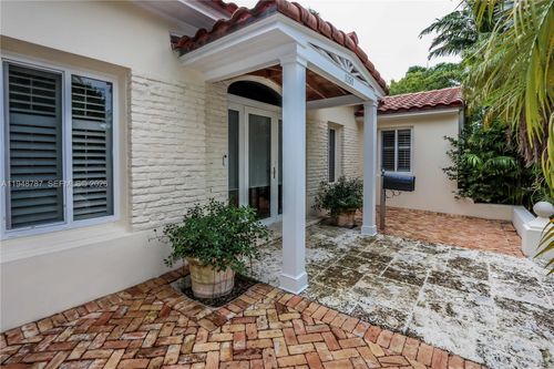 1150 Polk St, Hollywood, FL, 33019-1323 | Card Image