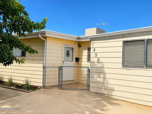 1402 Hawaii Ave, Alamogordo, NM, 88310-6366 | Card Image