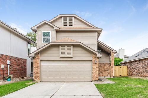 930 Boxwood Dr, Lewisville, TX, 75067-4220 | Card Image
