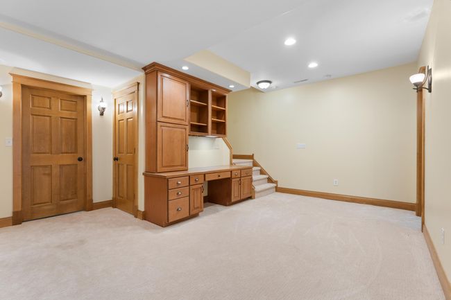 Lower level | Image 51