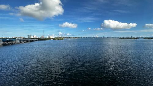 apt-504-7825 Ne Bayshore Ct, Miami, FL, 33138-6320 | Card Image