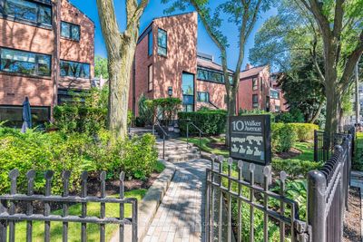 115 - 10 Walker Ave, Condo with 3 bedrooms, 3 bathrooms and 1 parking in Toronto ON | Image 1