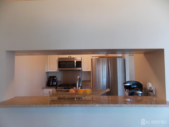 APT-1205 - 1 Spring St, Townhouse with 2 bedrooms, 2 bathrooms and null parking in New Brunswick NJ | Image 19