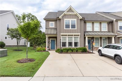 View of front of home with a front lawn | Image 1