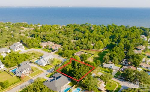 00 Manor Cir, Gulf Breeze, FL, 32563 | Card Image