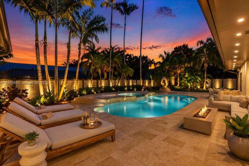 8263 Sw 160th St, Palmetto Bay, FL, 33157-3650 | Card Image