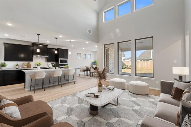 21950 Frosted Elfin Dr, House other with 5 bedrooms, 3 bathrooms and 3 parking in Cypress TX | Image 6