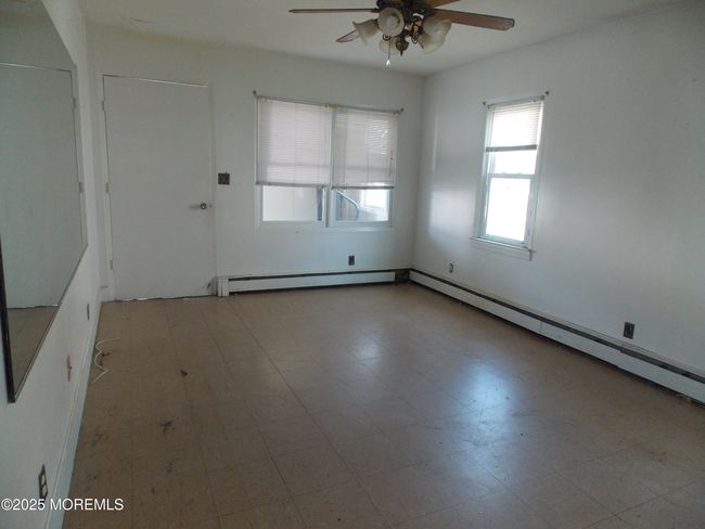 LIVINGROOM | Image 13