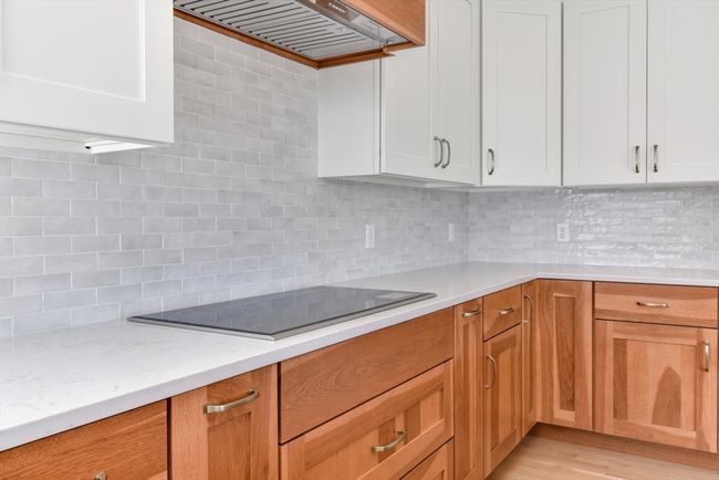 2 Emerald Dr, House other with 5 bedrooms, 6 bathrooms and 4 parking in Hopkinton MA | Image 8