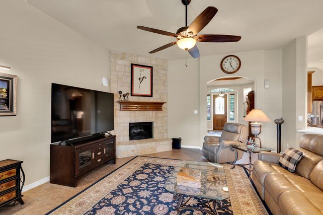 5210 Medallion Ct, House other with 5 bedrooms, 4 bathrooms and null parking in Midlothian TX | Image 15