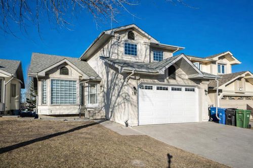 16 Sandringham Close Nw, Calgary, AB, T3K3W8 | Card Image