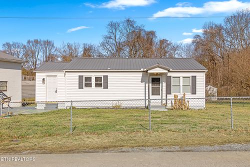 131 Eleanor Davis Dr, Maryville, TN, 37804-6040 | Card Image