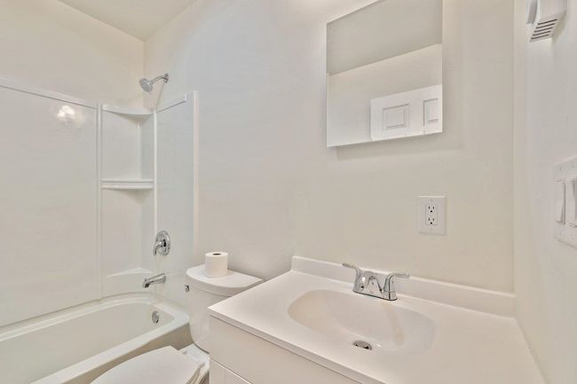 4 Chase Ln, House other with 4 bedrooms, 3 bathrooms and null parking in South Hero VT | Image 30