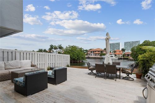 1211-387 Poinciana Dr, Sunny Isles Beach, FL, 33160-4530 | Card Image