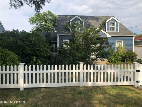 2 Riverview Ave, Long Branch, NJ, 07740-7642 | Card Image