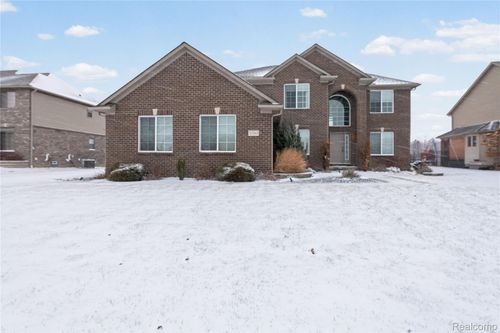 32363 Adam Brown Dr, Rockwood, MI, 48173-8784 | Card Image