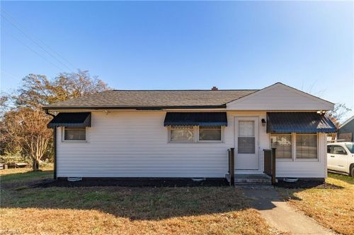 1514 Summit Ave, Greensboro, NC, 27405-5023 | Card Image