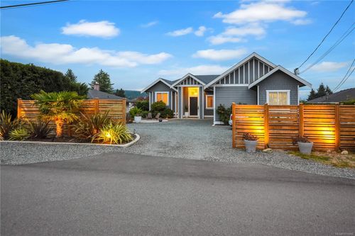 2580 Holyrood Dr, Nanaimo, BC, V9S4K9 | Card Image