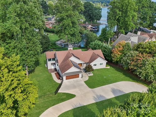 194 Ringneck Trl, Mooresville, NC, 28117-8124 | Card Image