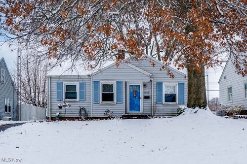 1042 Hartshorn St, Alliance, OH, 44601-3842 | Card Image