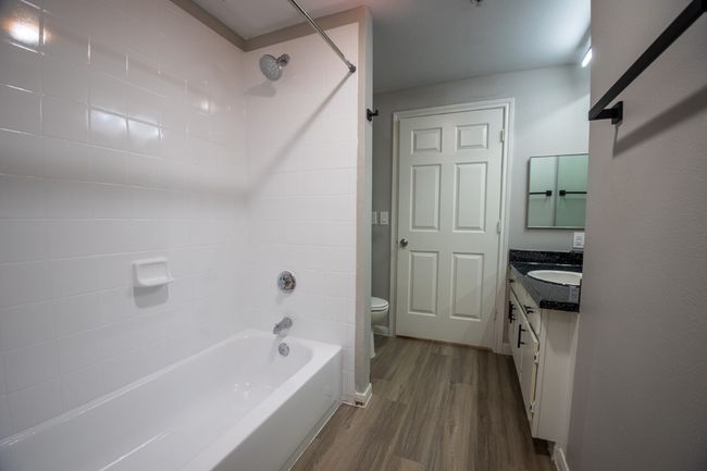 APT-611 - 2320 Gracy Farms Ln, Condo with 2 bedrooms, 2 bathrooms and 1 parking in Austin TX | Image 14