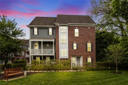 866 Elmhurst Way, Sewickley, PA, 15143-3801 | Card Image