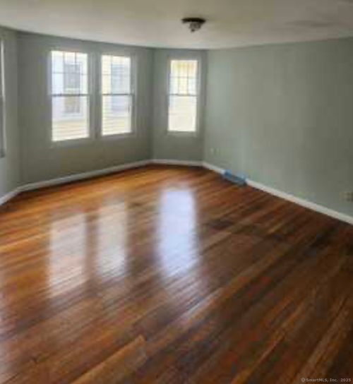 64 James St, Bridgeport, CT, 06604-3521 | Card Image