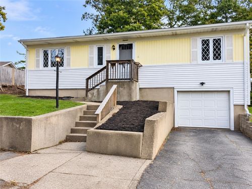 16 Powhatan Avenue, Coventry, RI, 02816 | Card Image