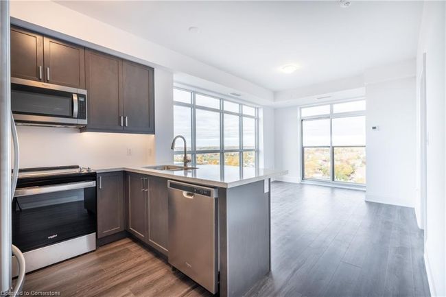 902 - 450 Dundas St E, House attached with 2 bedrooms, 2 bathrooms and 2 parking in Hamilton ON | Image 17