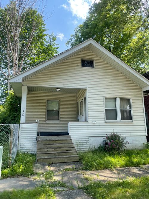 939 Paddington Ave, Flint, MI, 48507-1633 | Card Image