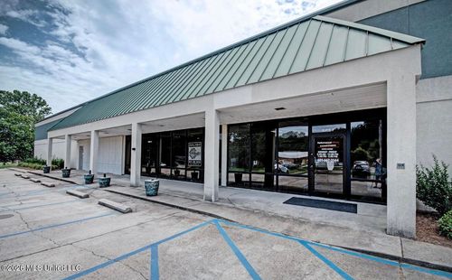 1976 Highway 43 N, Canton, MS, 39046-4962 | Card Image