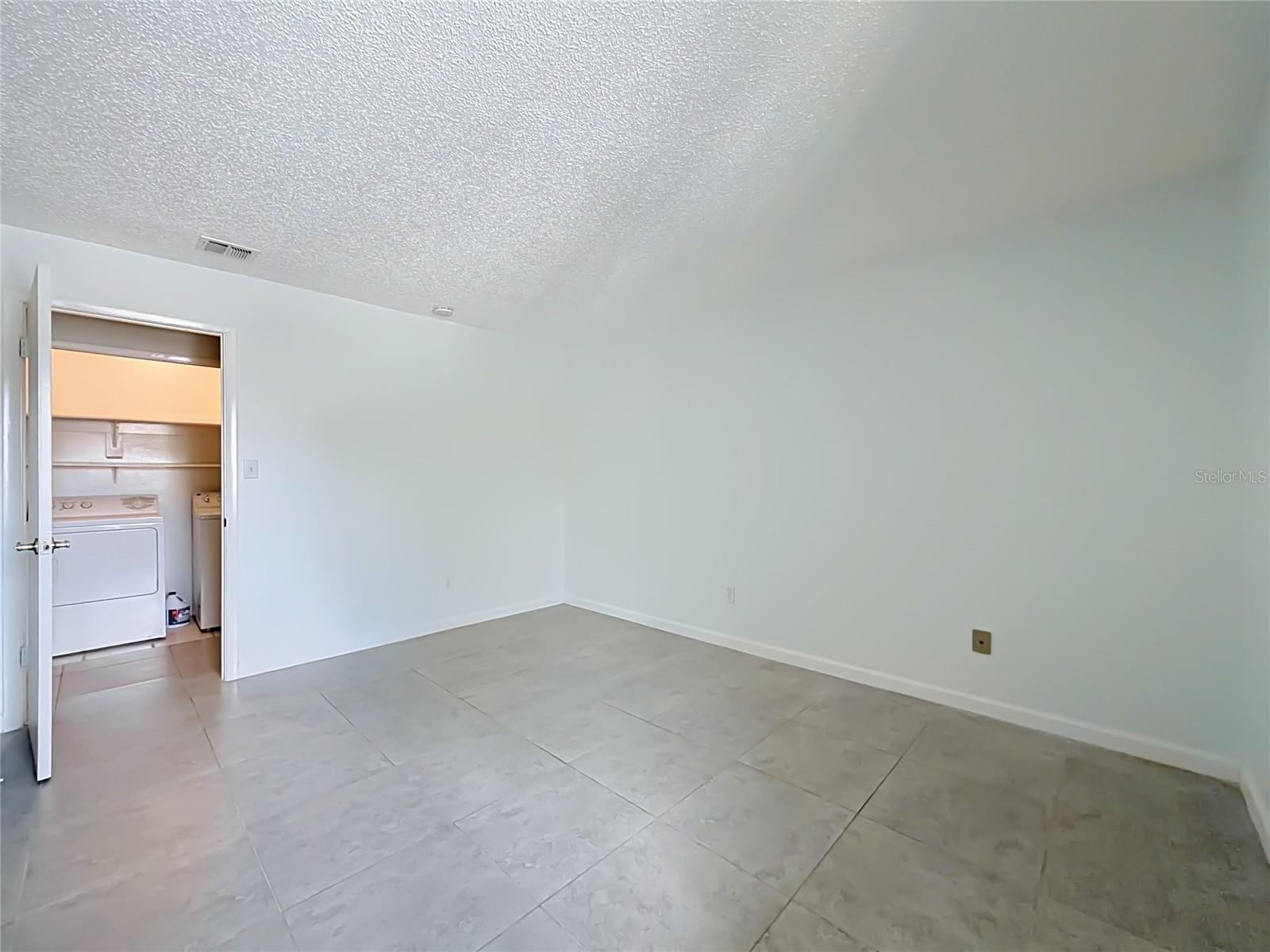 Residential in ALTAMONTE SPRINGS