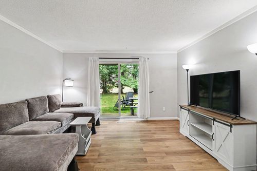 2227 Pinehurst Ln, Stillwater, MN, 55082-5385 | Card Image