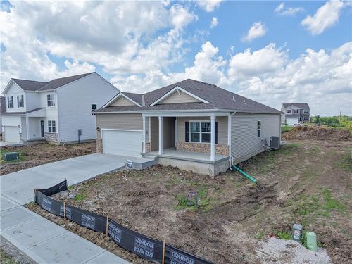 21802 Lucca Ln, Peculiar, MO, 64078 | Card Image