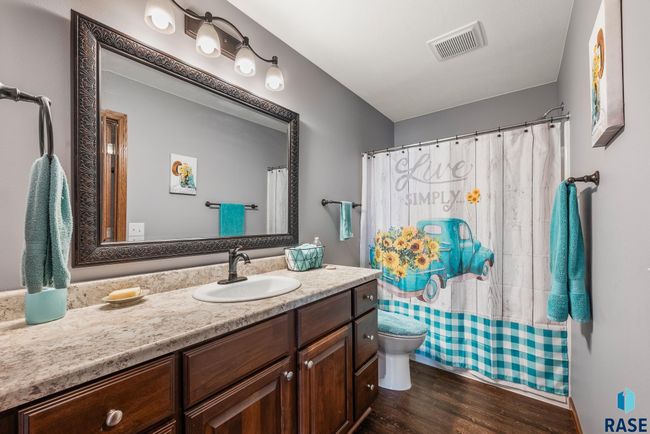 100 Oak Ave, House other with 6 bedrooms, 4 bathrooms and null parking in Crooks SD | Image 23