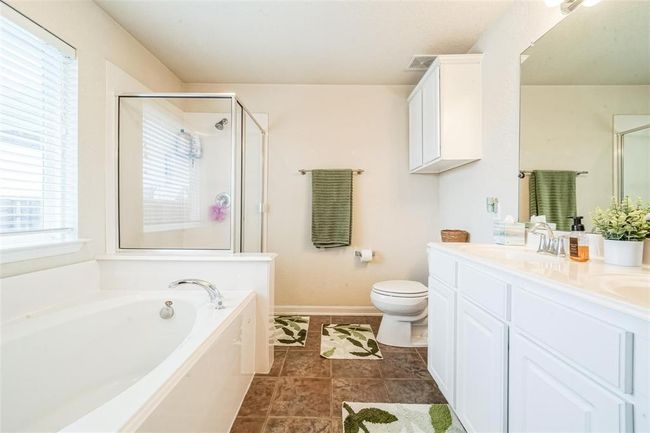 2957 Water Willow Ln, House other with 4 bedrooms, 2 bathrooms and 2 parking in Pearland TX | Image 11