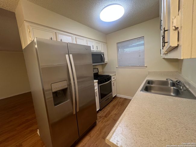 1524 Shannon Cir, Home with 2 bedrooms, 1 bathrooms and null parking in New Braunfels TX | Image 10