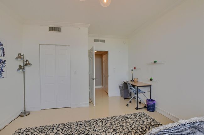 603 - 804 E Windward 603 Way, Condo with 2 bedrooms, 2 bathrooms and null parking in Lantana FL | Image 11