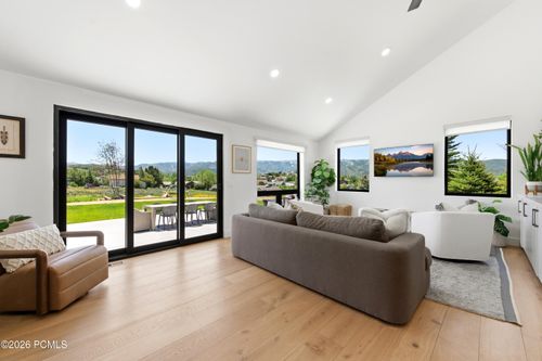 118 E Countryside Cir, Park City, UT, 84098-6101 | Card Image