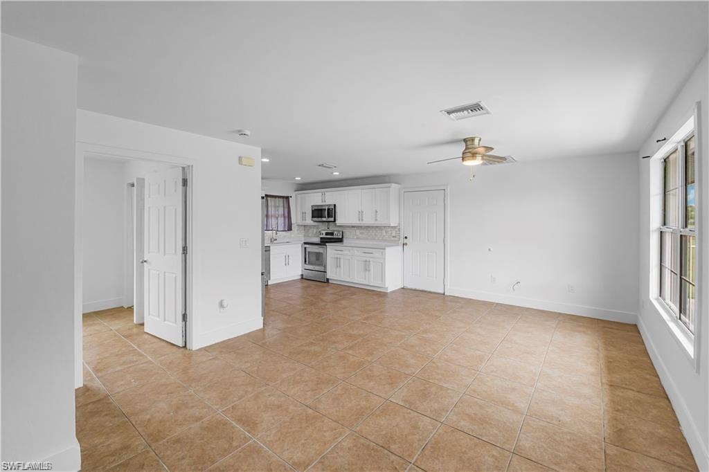 Residential in LEHIGH ACRES 4